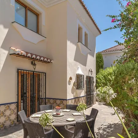 Nice In With Outdoor Swimming Pool, Wifi And Heated Swimming Pool Vakantiehuis