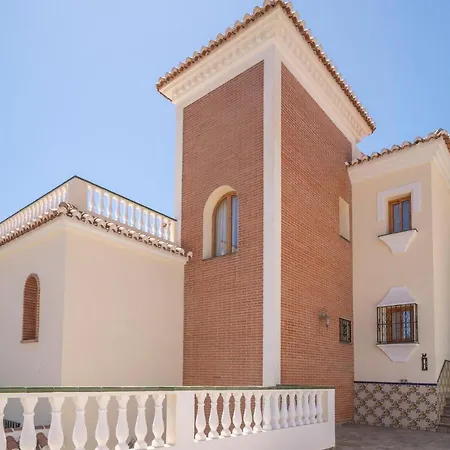 Nice In With Outdoor Swimming Pool, Wifi And Heated Swimming Pool Vakantiehuis