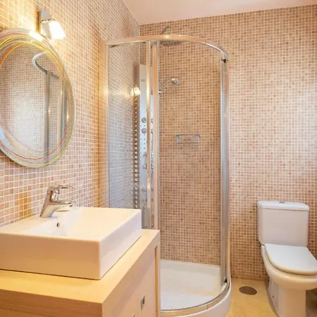 Vakantiehuis Nice In With Outdoor Swimming Pool, Wifi And Heated Swimming Pool Nerja