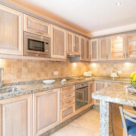 Vakantiehuis Nice In With Outdoor Swimming Pool, Wifi And Heated Swimming Pool Nerja